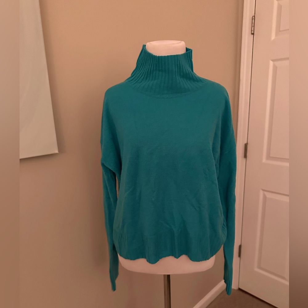 FREE PEOPLE teal cashmere turtle neck sweater style size XS